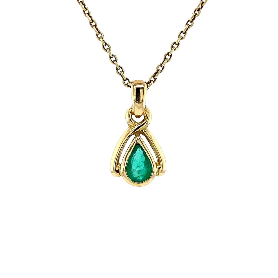 Vintage 14K Gold Pendant with Emerald