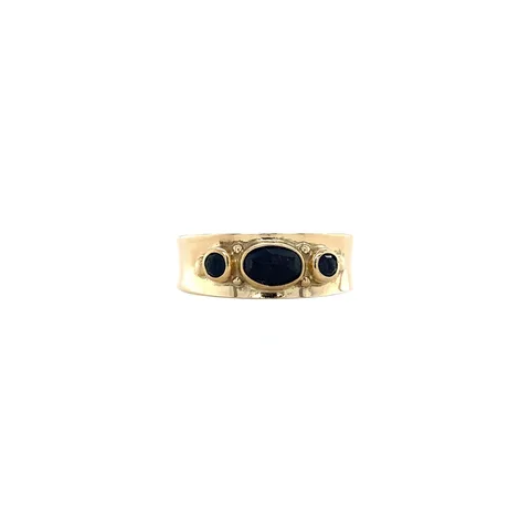 Vintage 14K Gold Ring with Garnet