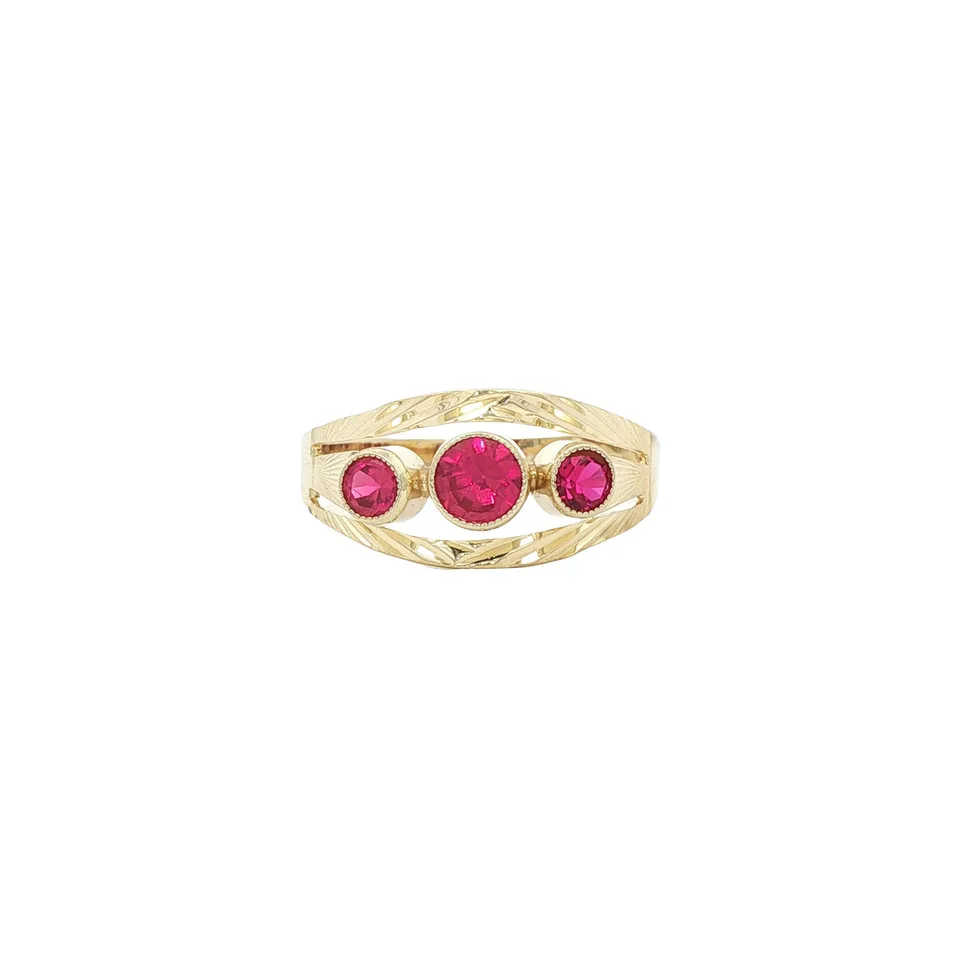 Vintage 14K Gold Ring with Ruby
