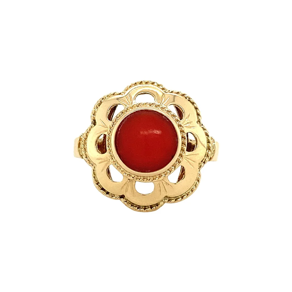 Vintage 14K Gold Ring with Red Coral