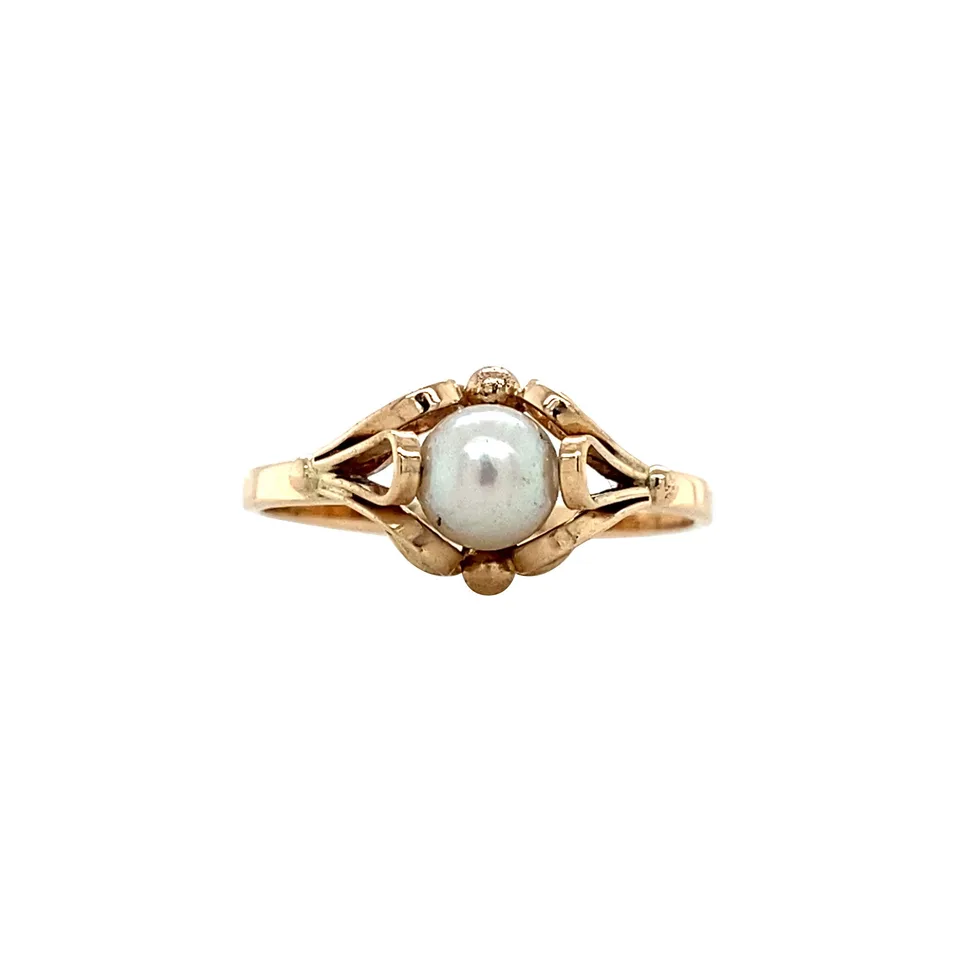 Vintage 14K Gold Ring with Pearl