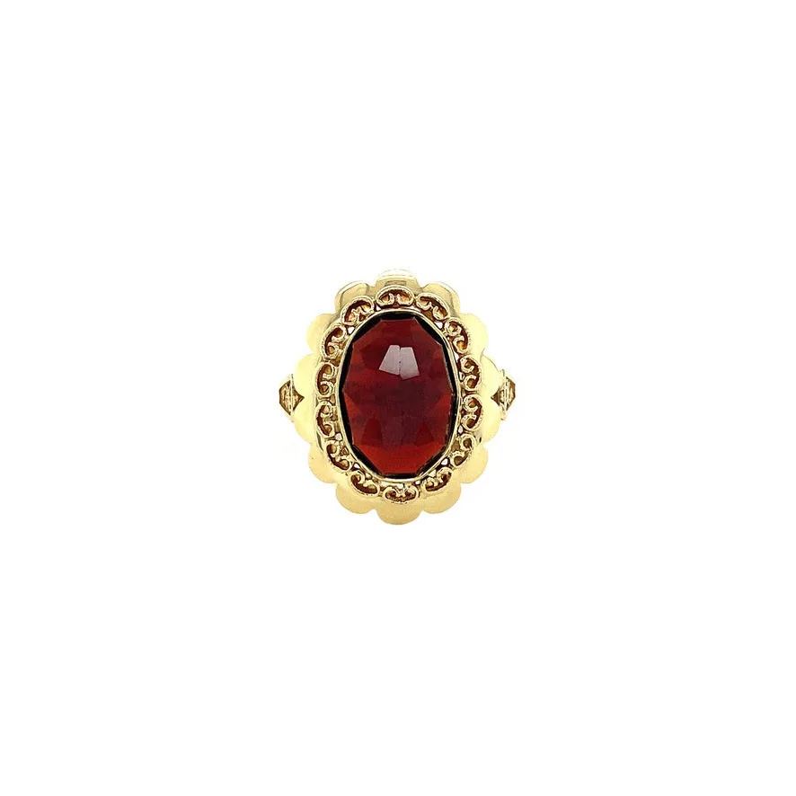 Vintage 14K Gold Ring with Garnet