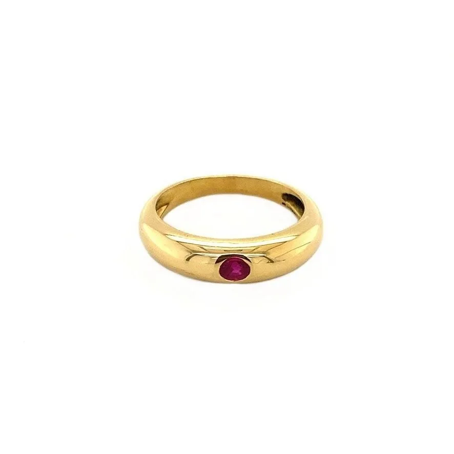 Vintage 18K Gold Ring with Ruby