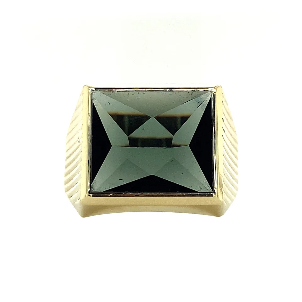 Vintage 14K Gold Ring with Green Spinel
