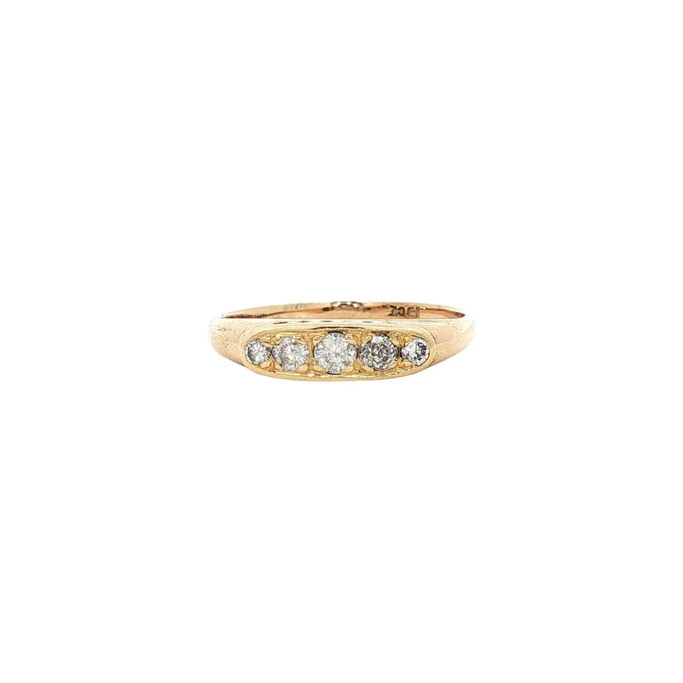 Vintage 18K Gold Ring with Diamond
