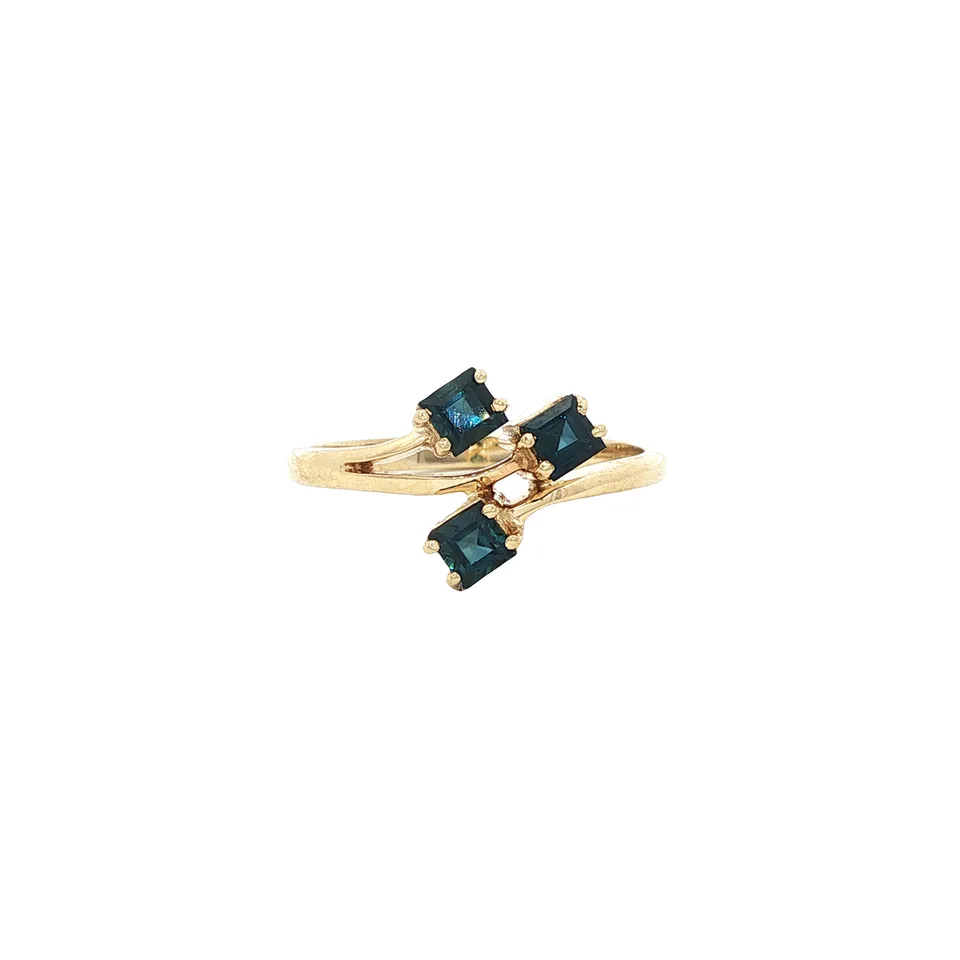 Vintage 14K Gold Ring with Sapphire