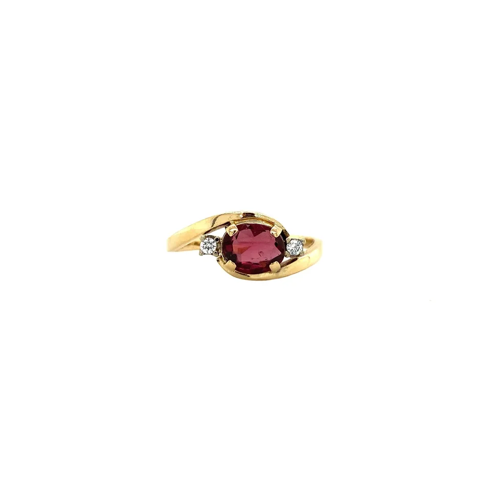 Vintage 14K Gold Ring with Cubic Zirconia and Garnet