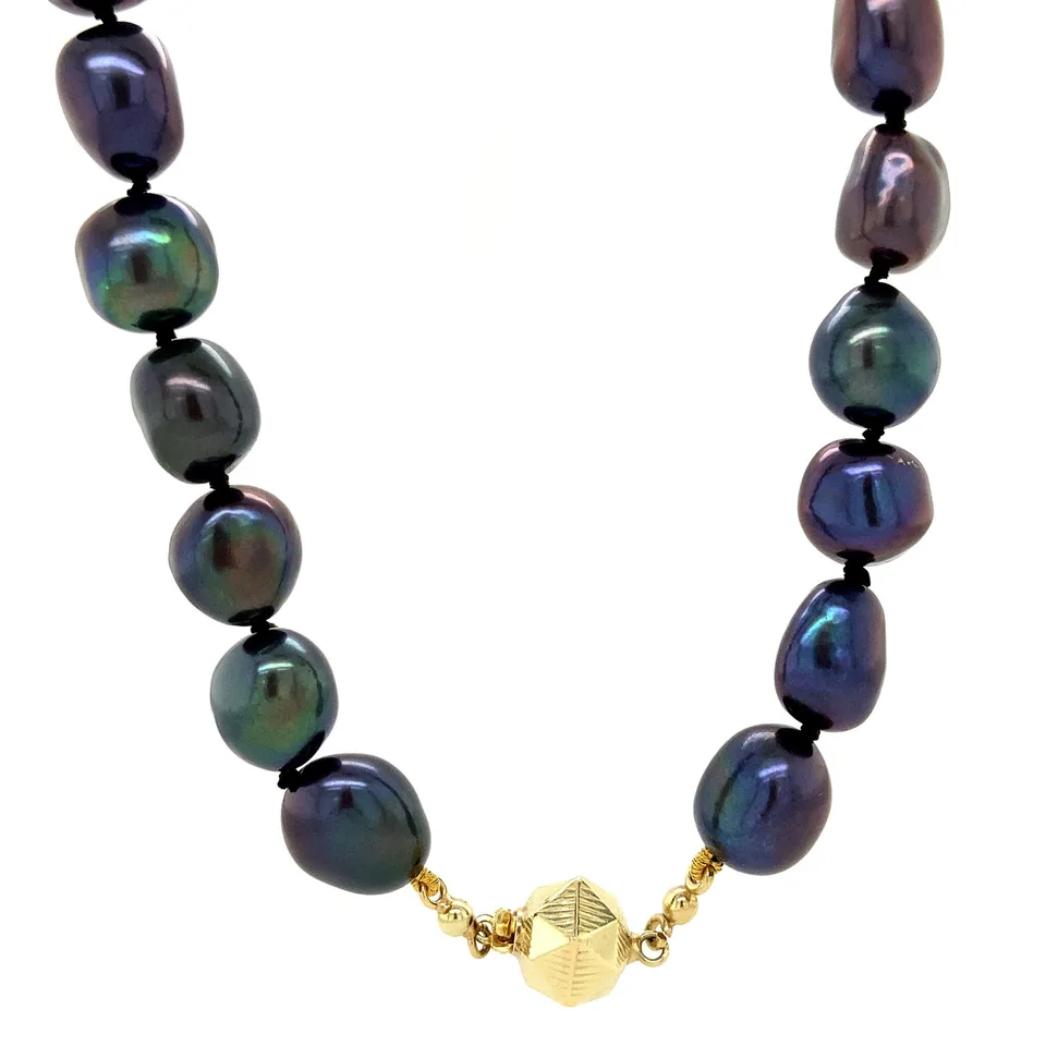 Vintage Pearl Necklace with 14K Gold Clasp 45 cm