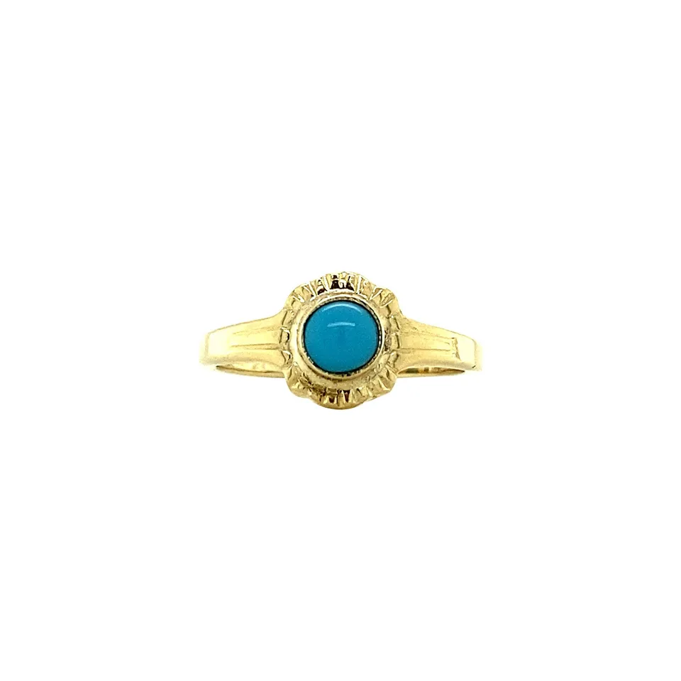 Vintage 14K Gold Ring with Chalcedony