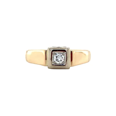 Vintage 14K Gold Ring with Diamond