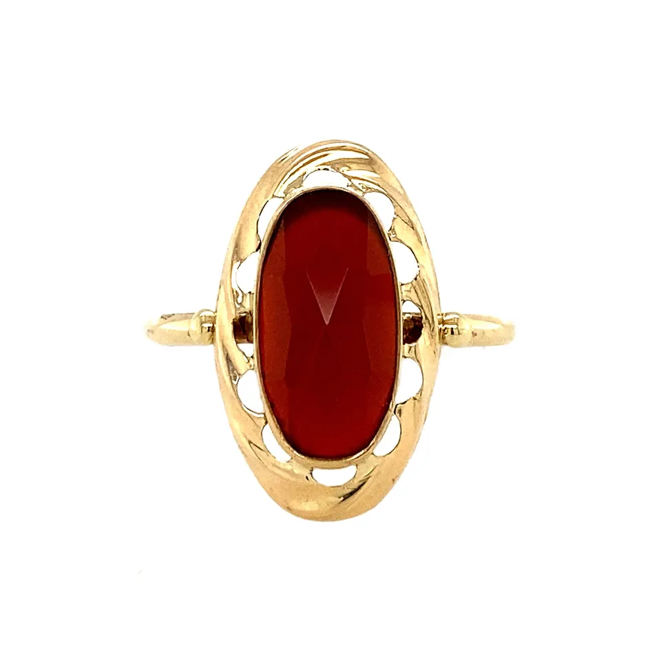 Vintage 14K Gold Ring with Carnelian