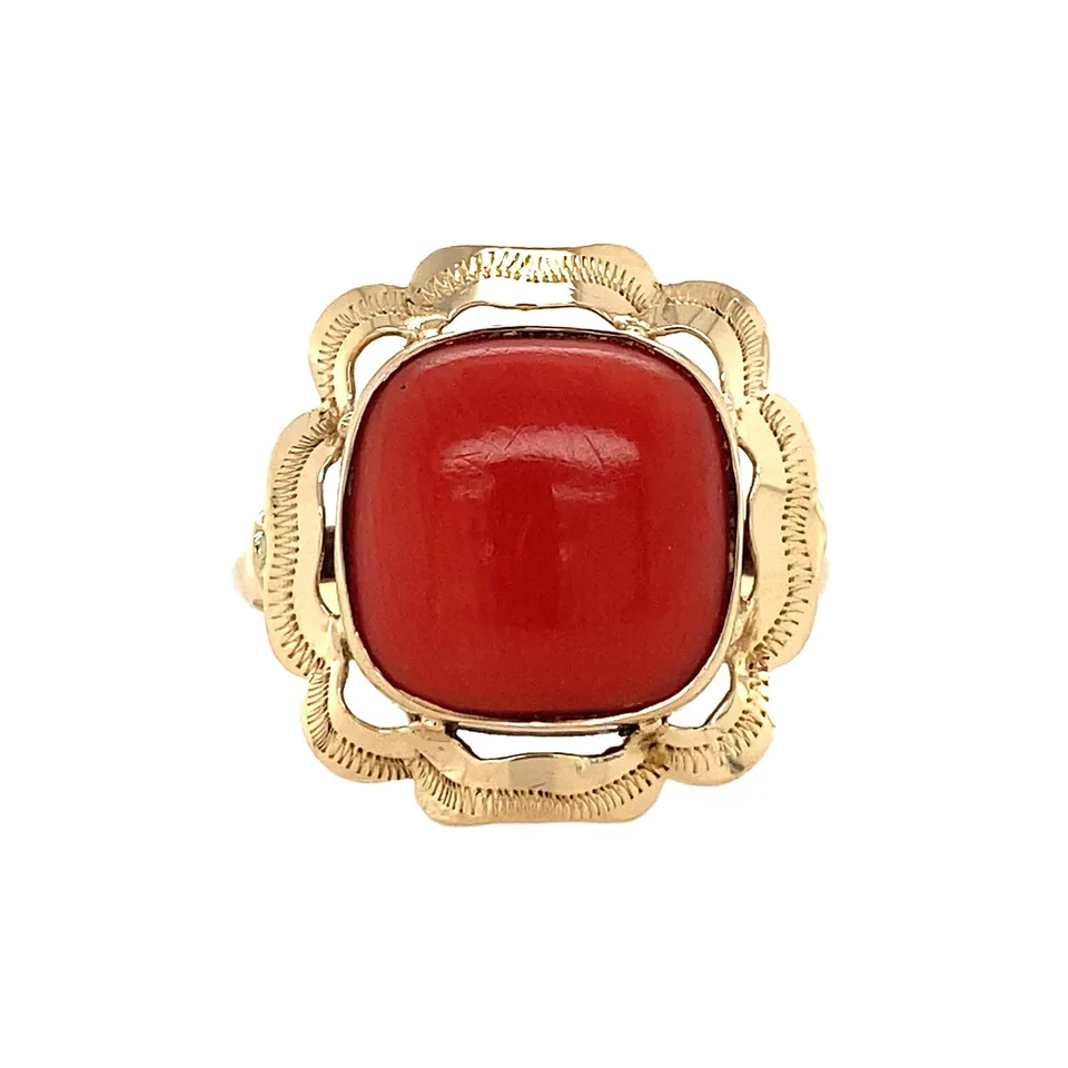 Vintage 14K Gold Ring with Red Coral