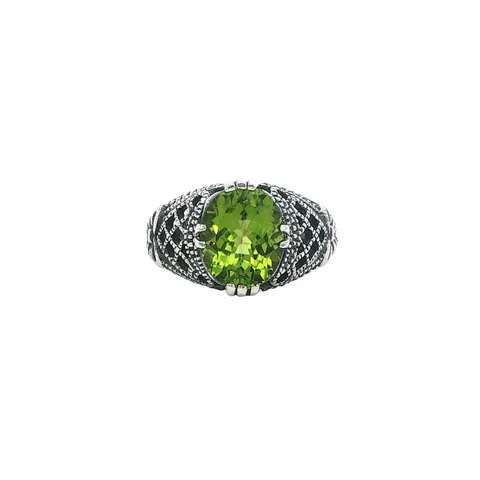 Vintage Sterling Silver Ring with Peridot
