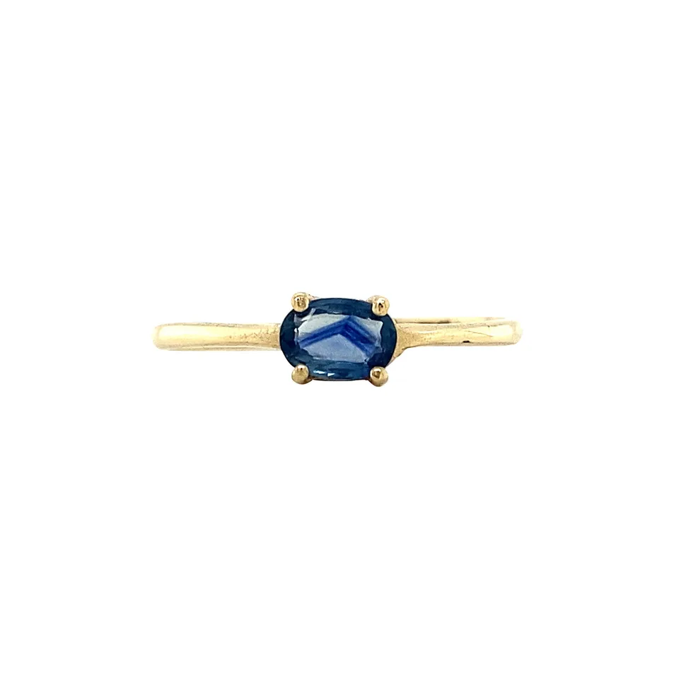 Vintage 14K Gold Ring with Sapphire