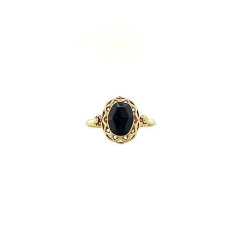 Vintage 14K Gold Ring with Garnet