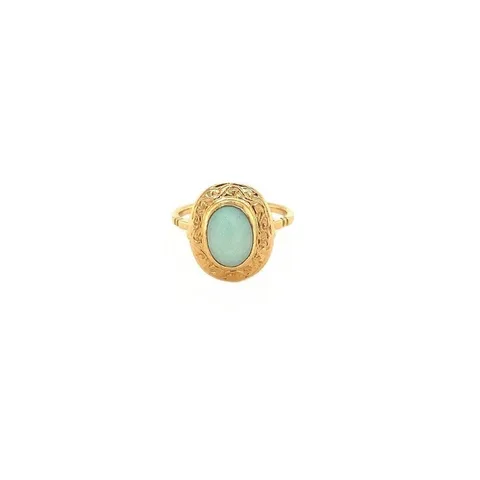Vintage 18K Rose Gold Ring with Opal