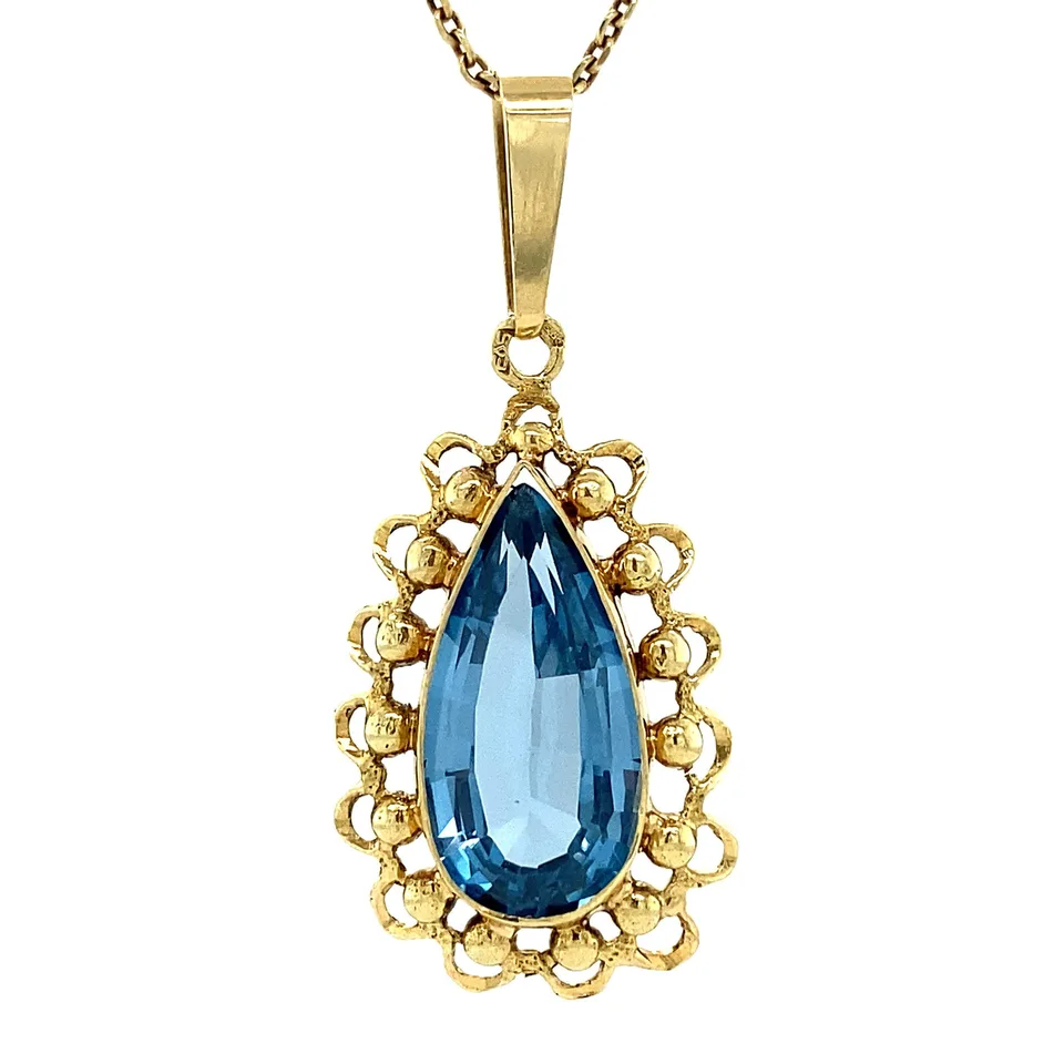Vintage 14K Gold Pendant with Spinel