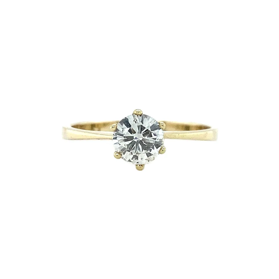 Vintage 14K Gold Solitaire Ring with Diamond