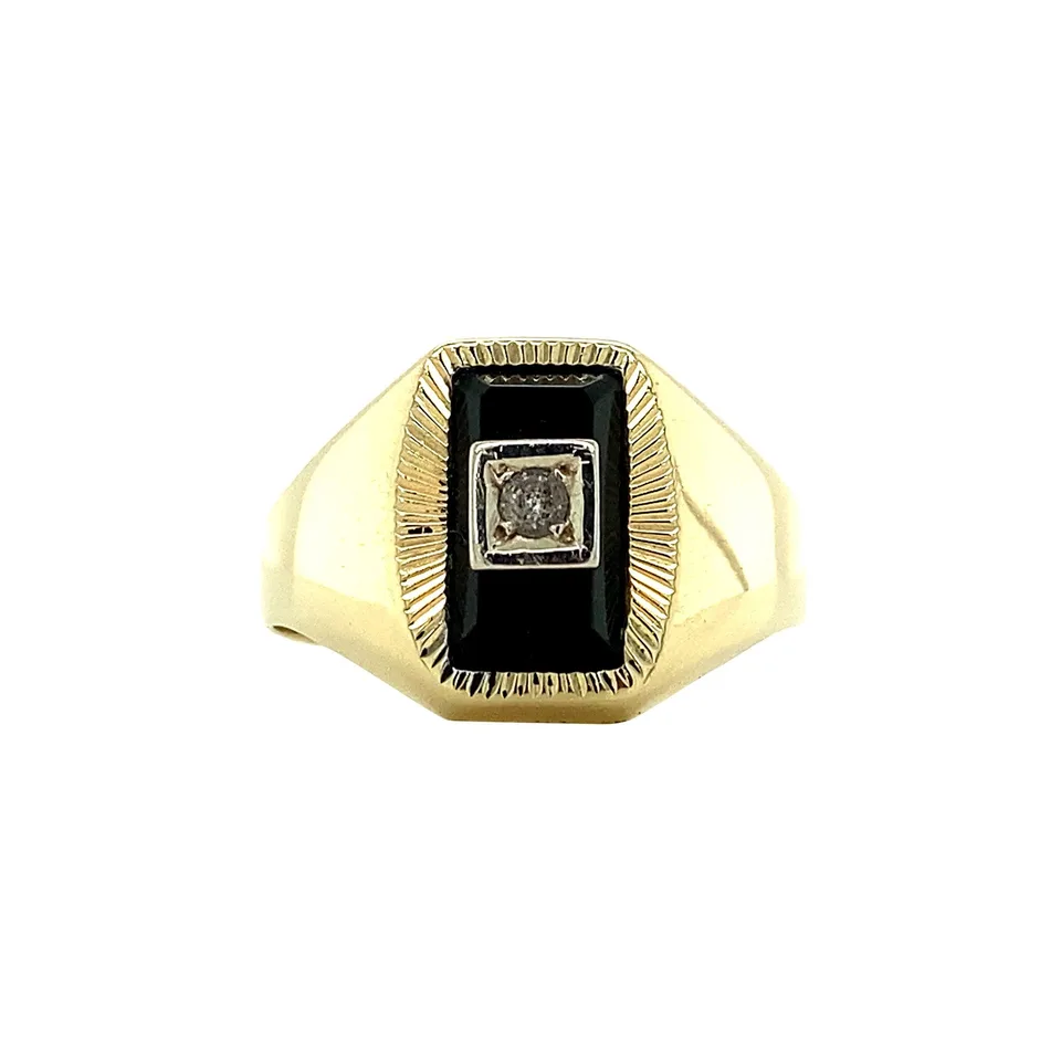 Vintage 14K Gold Ring with Onyx and Cubic Zirconia