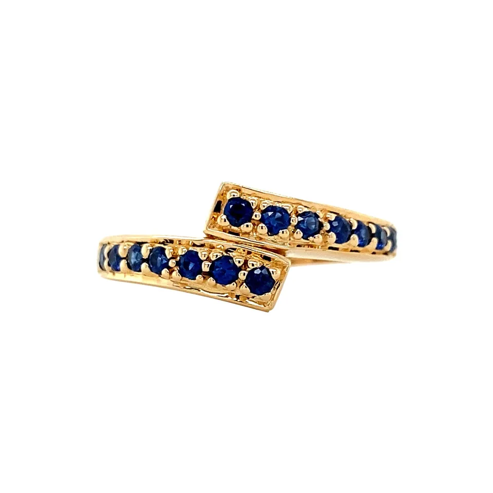 Vintage 18K Gold Ring with Sapphire