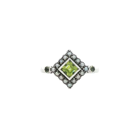 Vintage Sterling Silver Ring with Peridot and Pearl