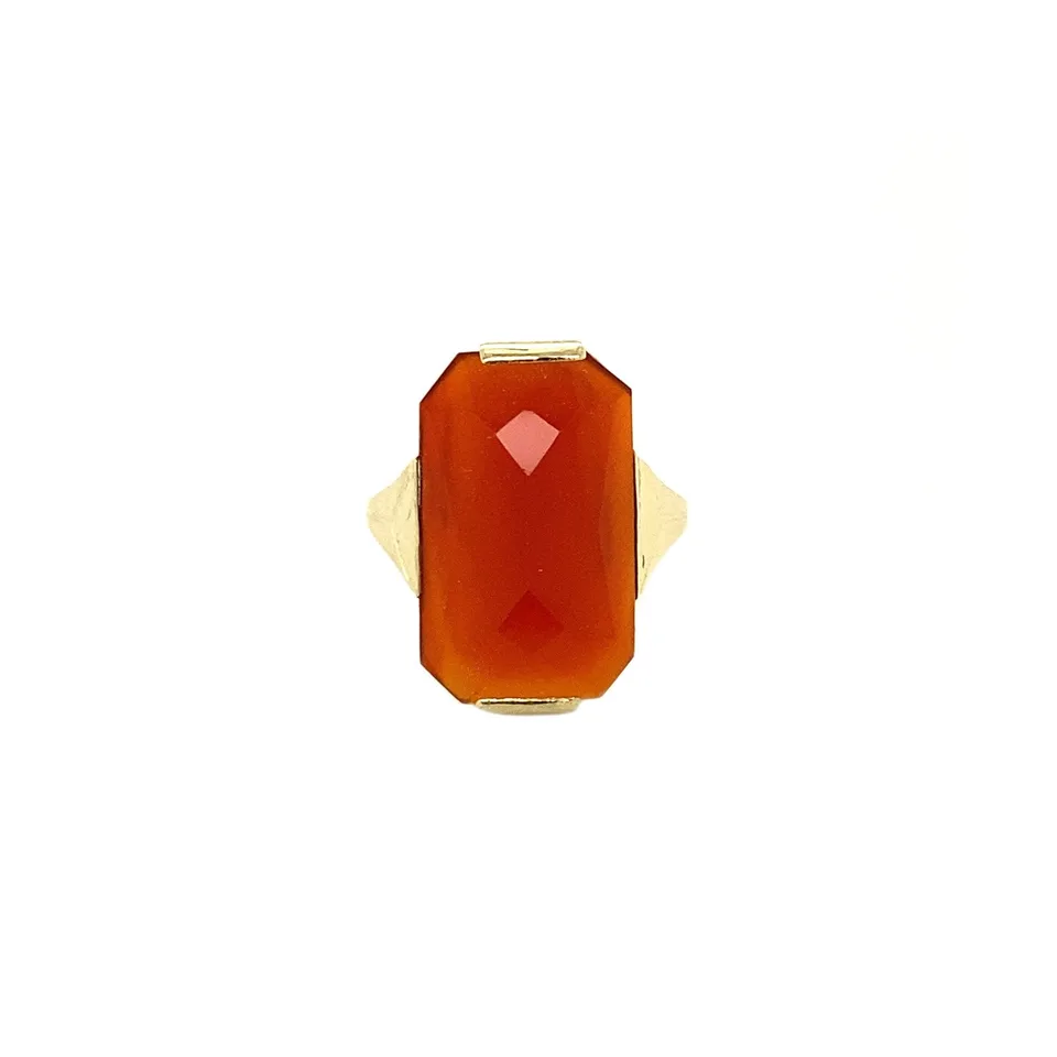 Vintage 14K Gold Ring with Carnelian