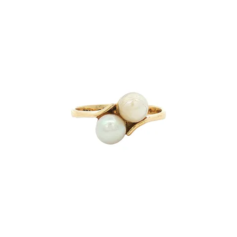 Vintage 18K Gold Ring with Pearl