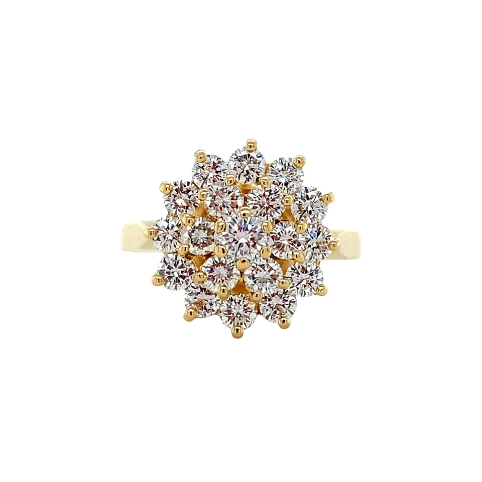 Vintage 18K Gold Ring with Diamond
