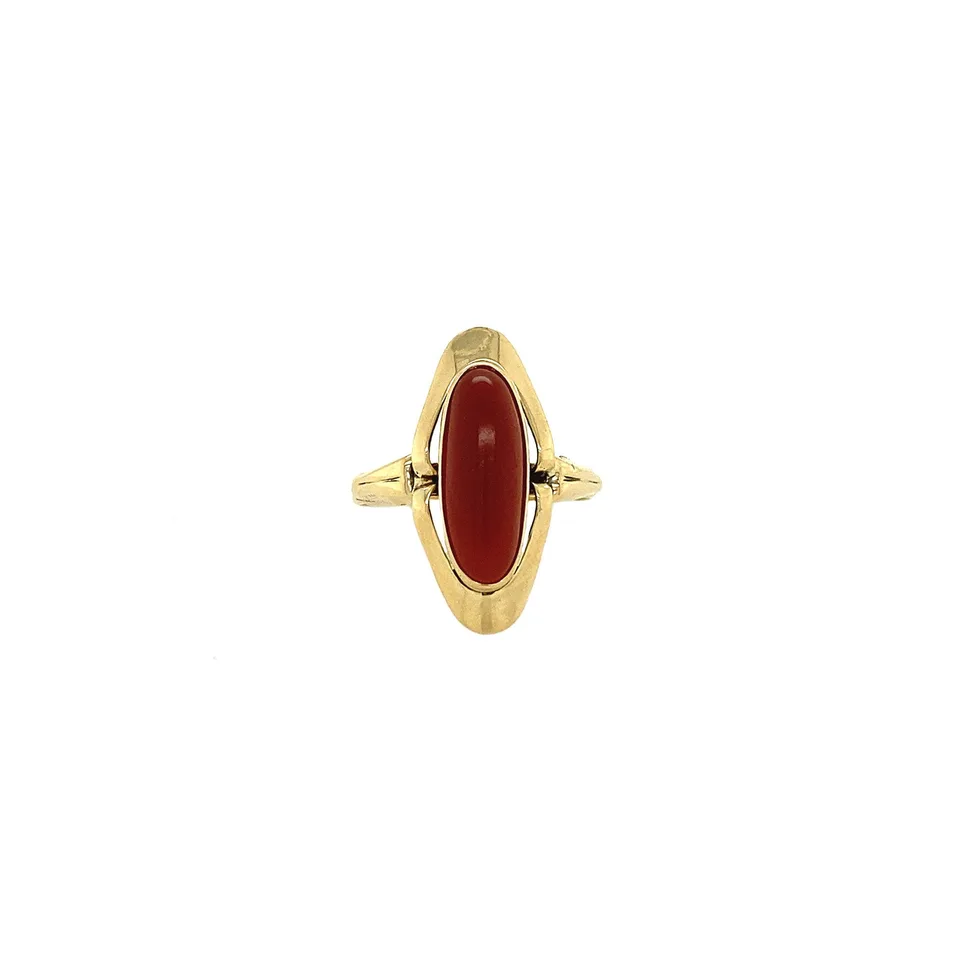 Vintage 14K Gold Ring with Carnelian