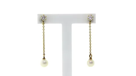 Vintage 14K Gold Stud Earrings with Diamond and Pearl