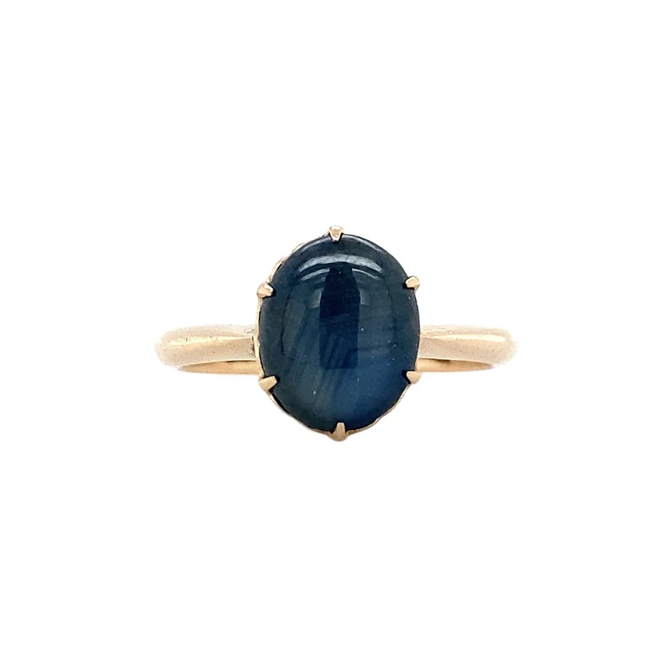 Vintage 14K Gold Ring with Star Sapphire