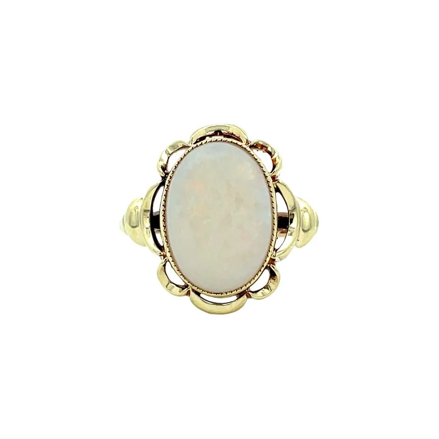 Vintage 14K Gold Ring with Opal