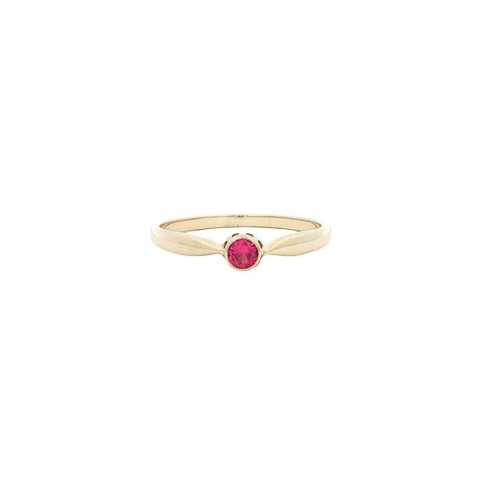 Vintage 14K Gold Solitaire Ring with Ruby
