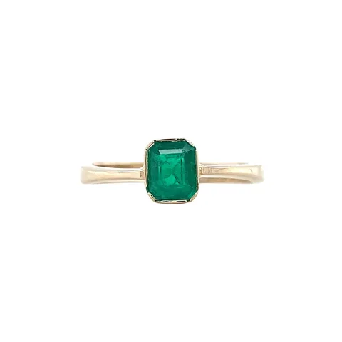 Vintage 14K Gold Ring with Emerald
