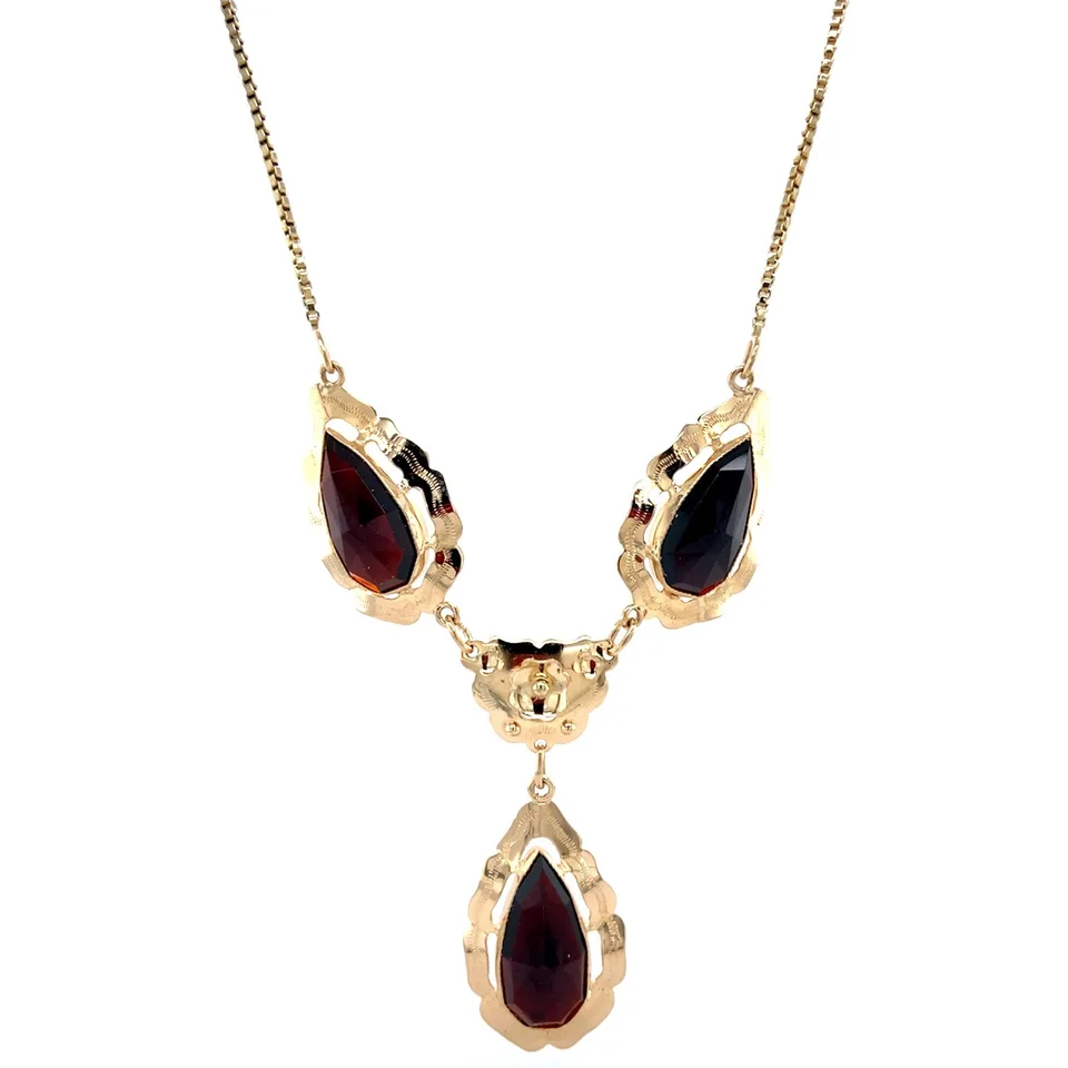 Vintage 14K Gold Necklace with Garnet