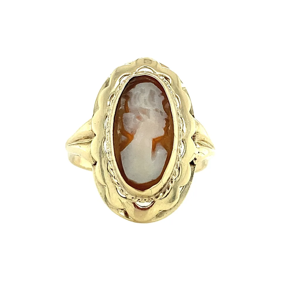 Vintage 8K Gold Ring with Cameo