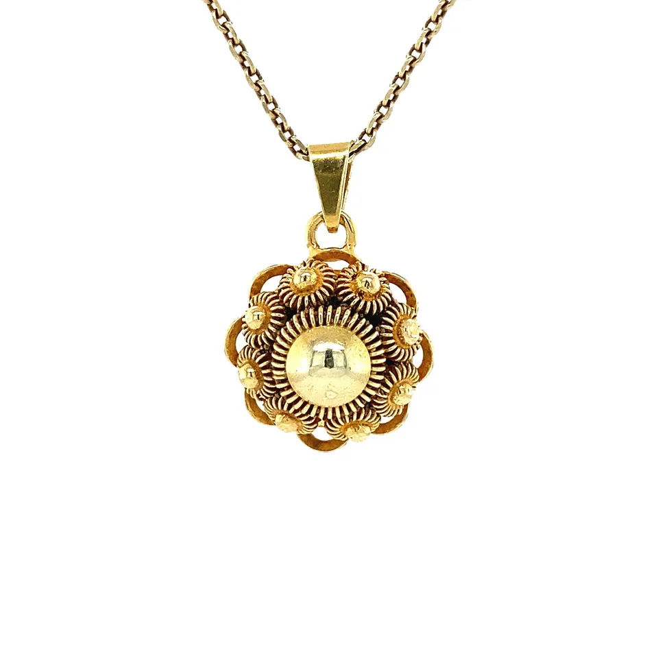 Vintage 14K Gold Pendant Zeuuwse Knoop