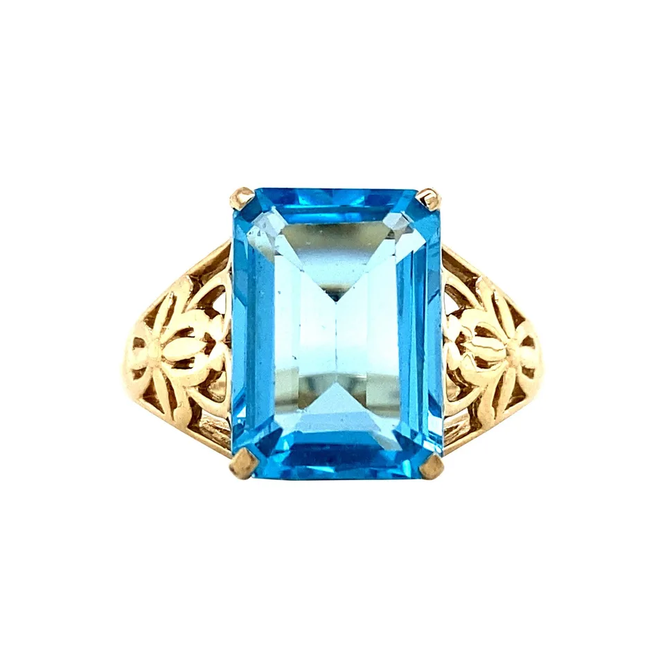 Vintage 9K Gold Ring with Topaz