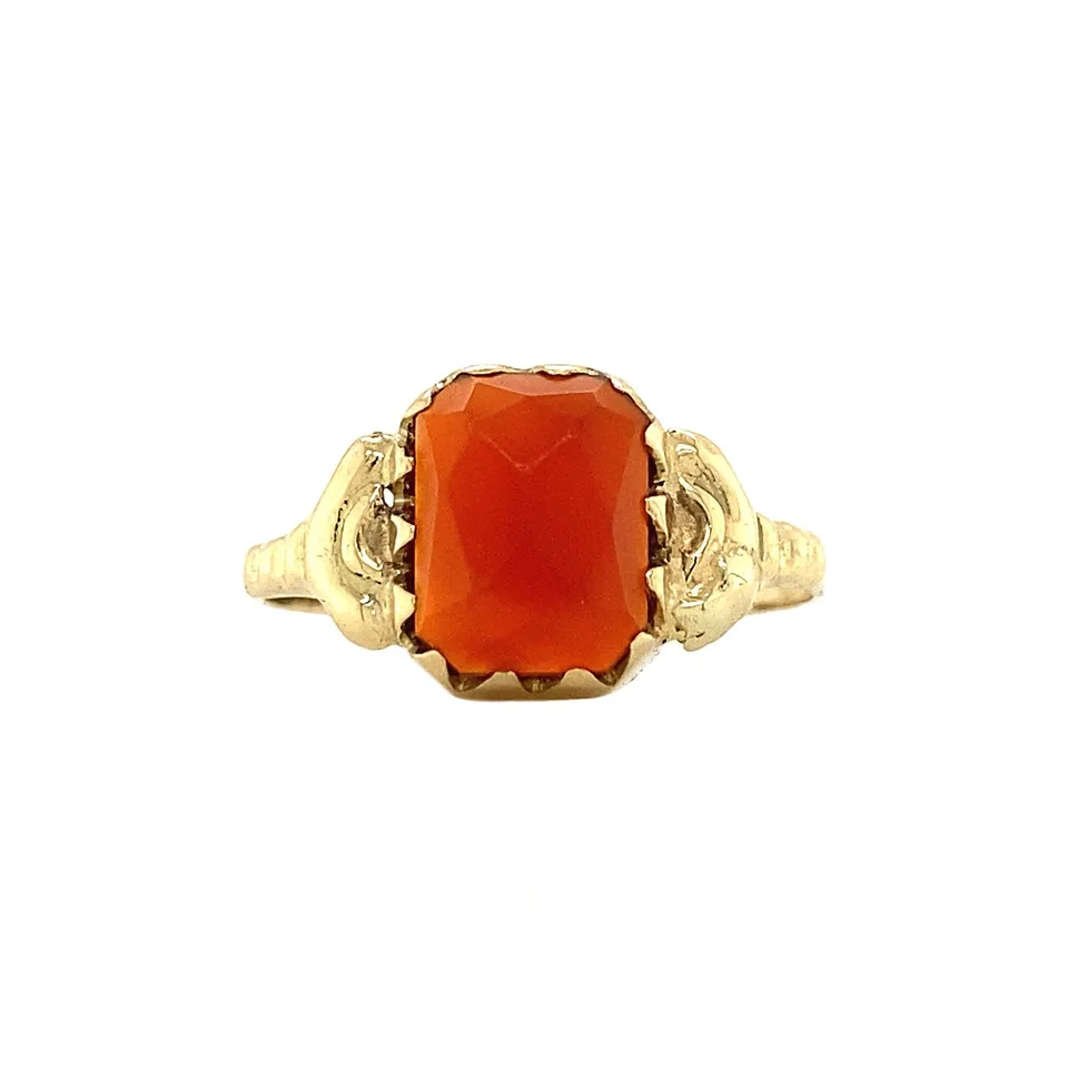Vintage 14K Gold Ring with Carnelian