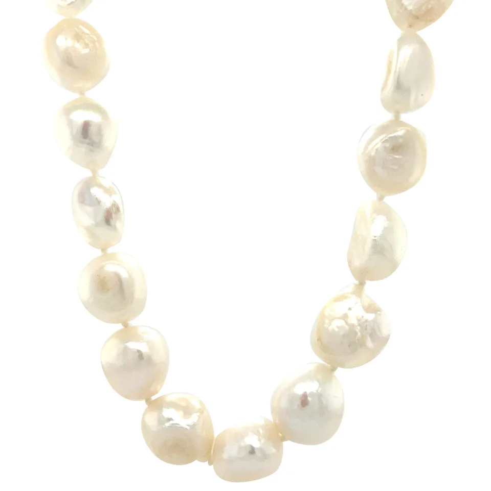 Vintage Pearl Necklace with 14K Gold Clasp