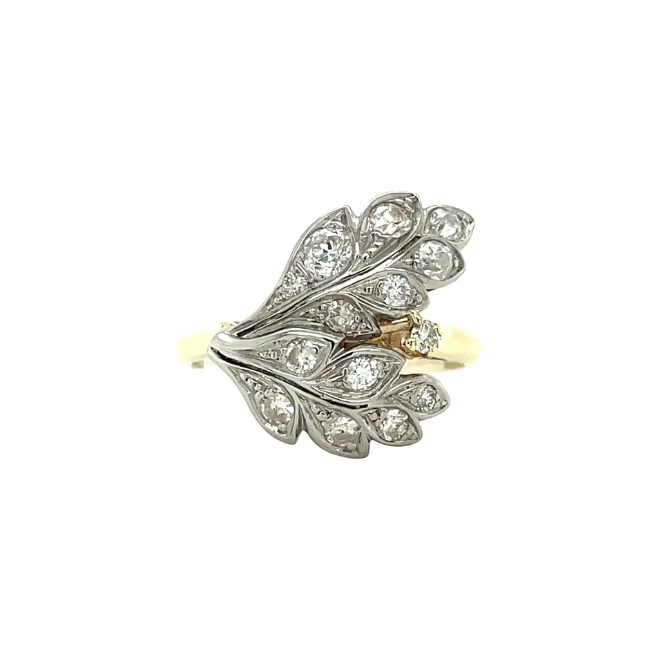 Vintage 14K Gold Ring with Diamond