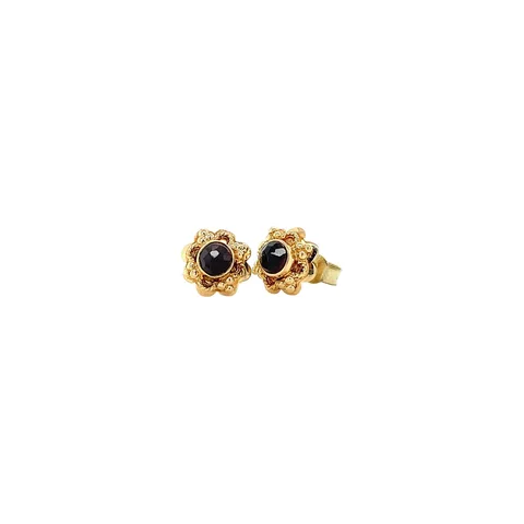 Vintage 14K Gold Stud Earrings with Garnet