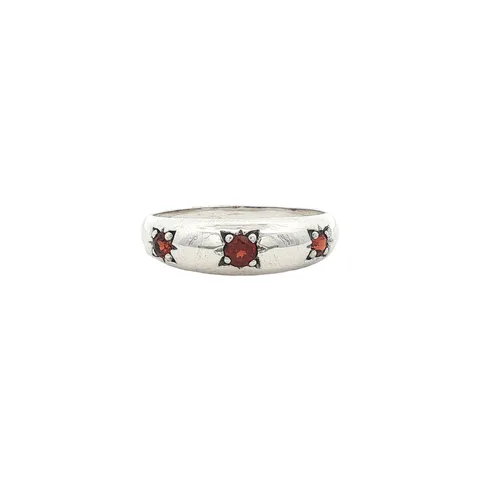 Vintage Sterling Silver Ring with Garnet