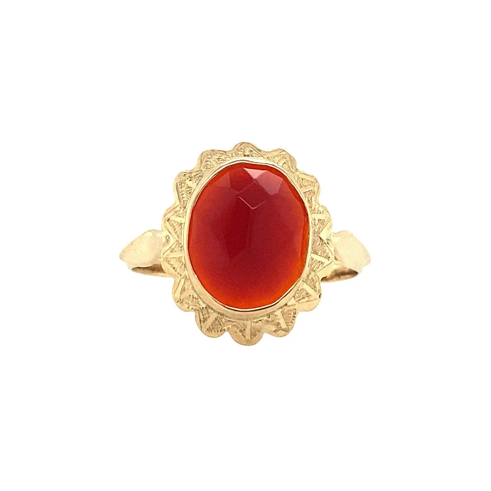 Vintage 14K Gold Ring with Carnelian