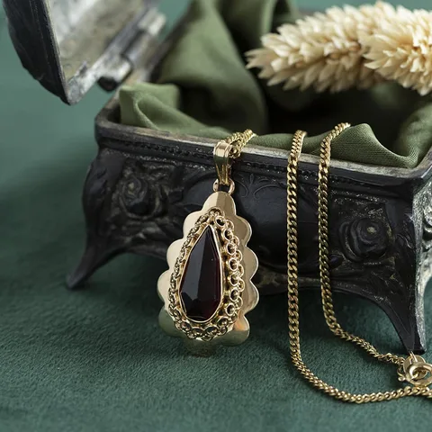 Vintage 14K Gold Pendant with Garnet