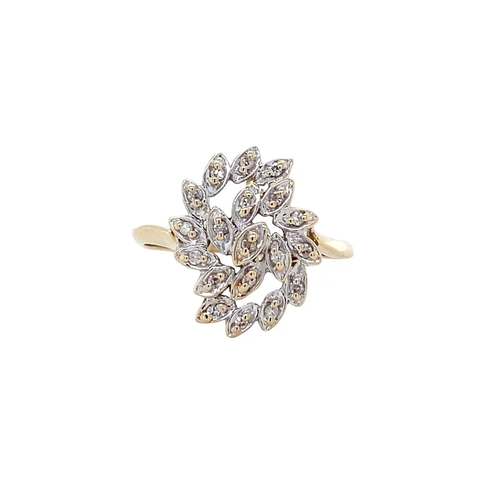 Vintage 14K Gold Ring with Diamond
