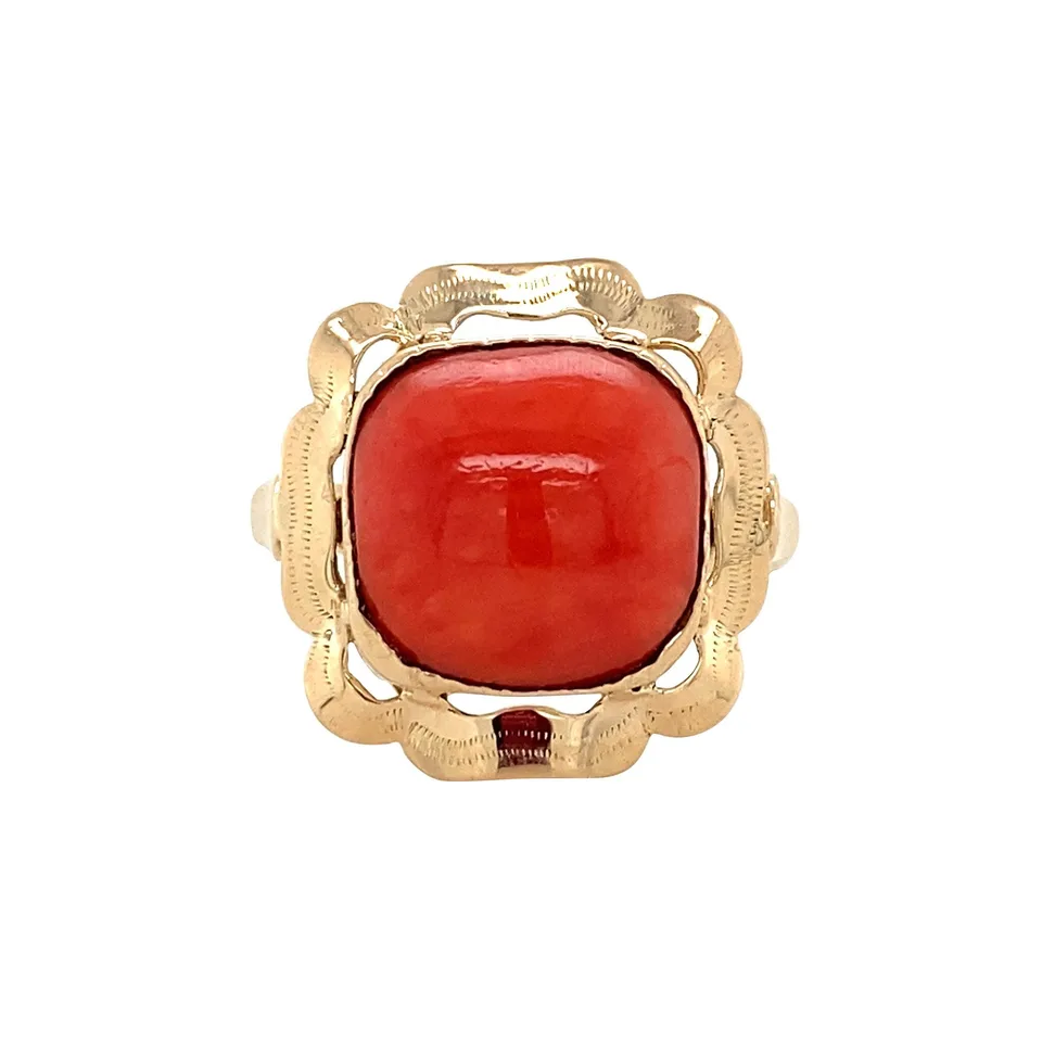 Vintage 14K Gold Ring with Red Coral