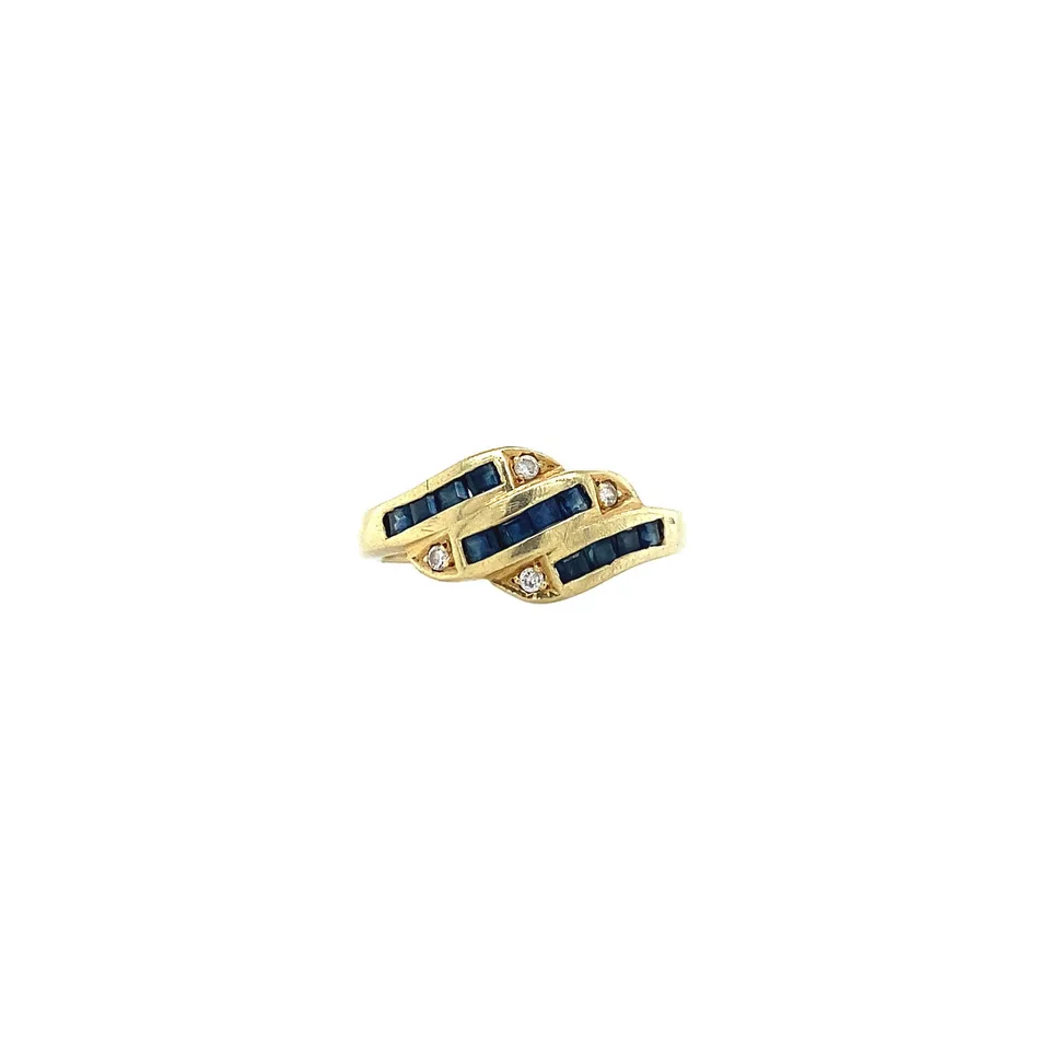 Vintage 14K Gold Ring with Cubic Zirconia and Sapphire