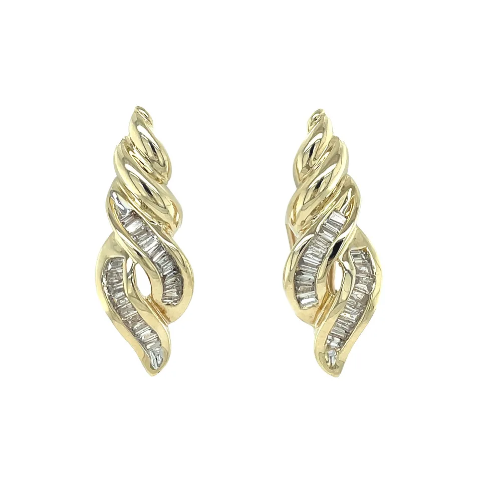 Vintage 10K Gold Stud Earrings with Diamond