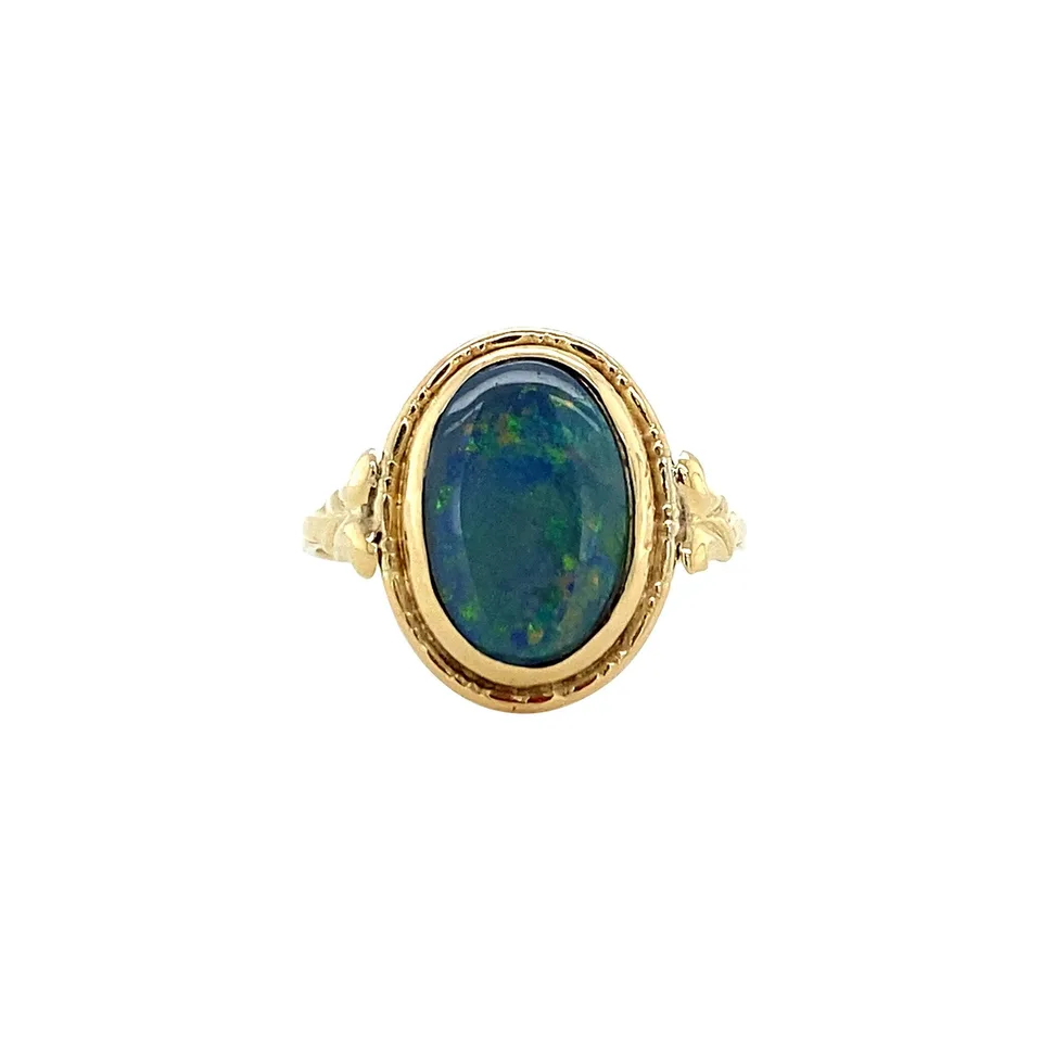Vintage 14K Gold Ring with Opal Doublet